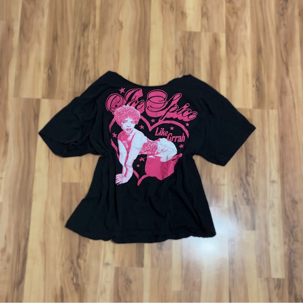Hot Topic Black Tee with Pink Graphic